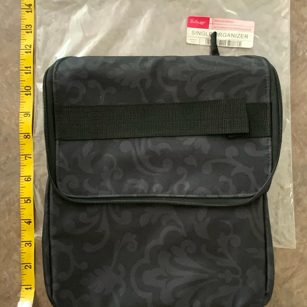 Thirty one single organizer